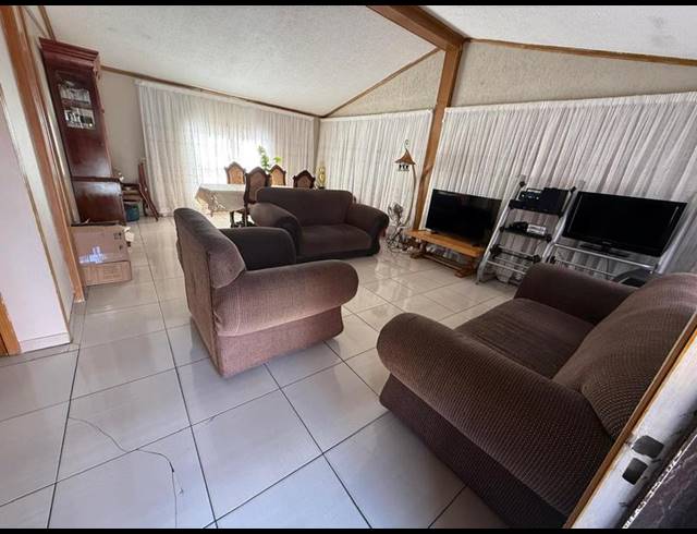 3 BEDROOM HOUSE FOR SALE IN SOUTHFORK